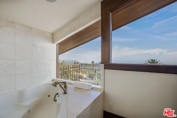 $25,000 | 620 Resolano Drive, Pacific Palisades, CA 90272