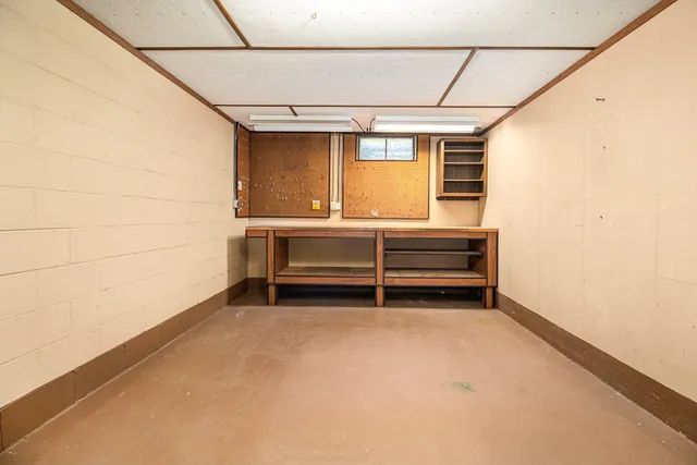 $320,000 | 301 Woodland Drive, Buchanan, MI 49107