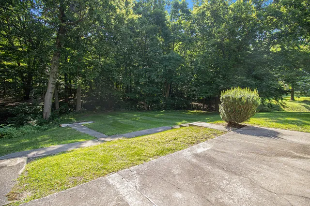 $320,000 | 301 Woodland Drive, Buchanan, MI 49107