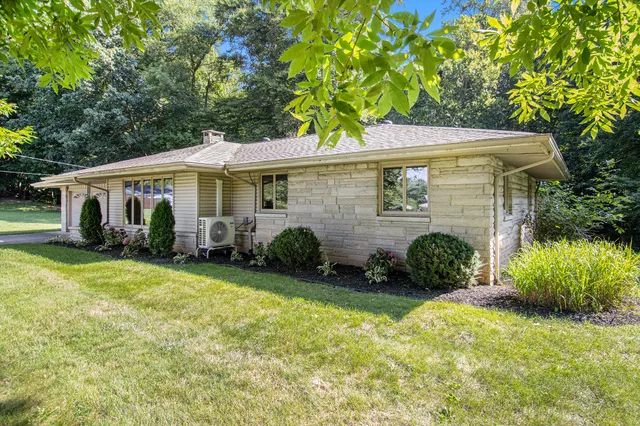$320,000 | 301 Woodland Drive, Buchanan, MI 49107