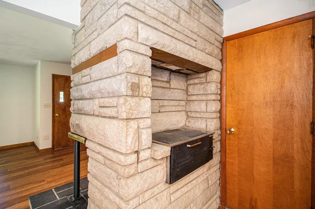 $320,000 | 301 Woodland Drive, Buchanan, MI 49107