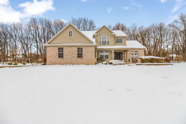 $539,900 | 2384 Hay Creek Drive, Pinckney, MI 48169