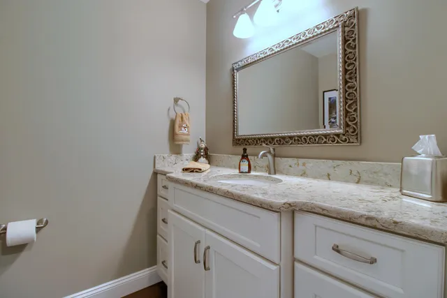 $539,900 | 2384 Hay Creek Drive, Pinckney, MI 48169