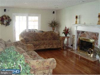 148 Coopers Kill Road Delran, NJ 08075 - Photo 8 of 12 Family Room