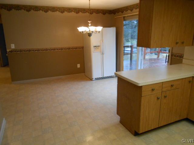 609 Cherry Road Northampton, PA 18067 - Photo 4 of 12 Eat-in Area Kitchen
