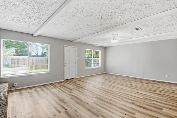 $1,500 | 6015 Knotty Post Lane, Spring, TX 77373