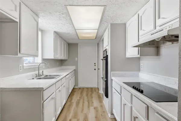 $1,500 | 6015 Knotty Post Lane, Spring, TX 77373