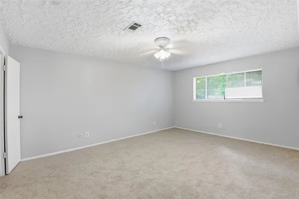 $1,500 | 6015 Knotty Post Lane, Spring, TX 77373