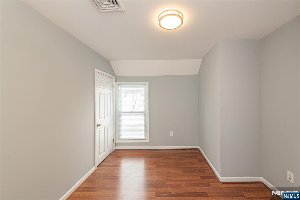 204 East Lindsley Road Cedar Grove, NJ 07009 - Photo 12 of 24