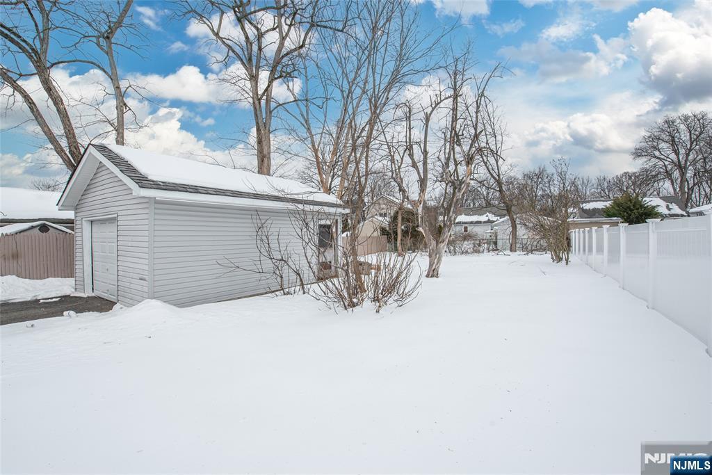 204 East Lindsley Road Cedar Grove, NJ 07009 - Photo 22 of 24