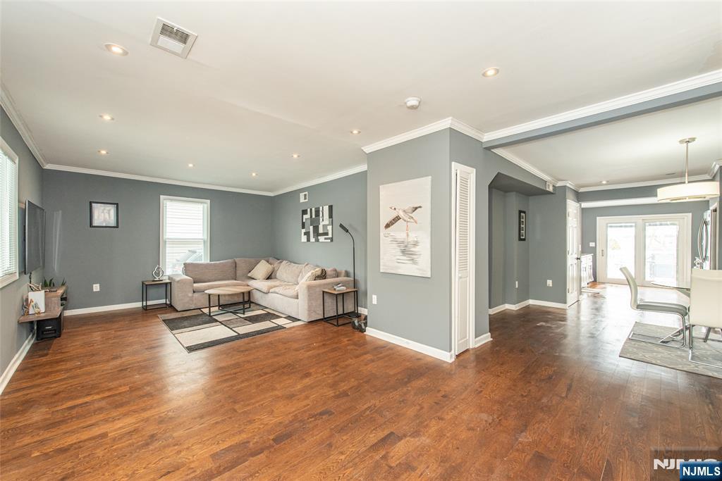 204 East Lindsley Road Cedar Grove, NJ 07009 - Photo 6 of 24