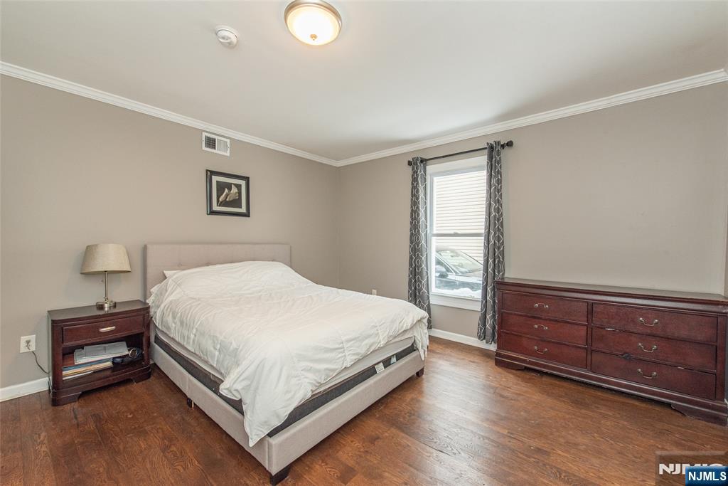 204 East Lindsley Road Cedar Grove, NJ 07009 - Photo 9 of 24