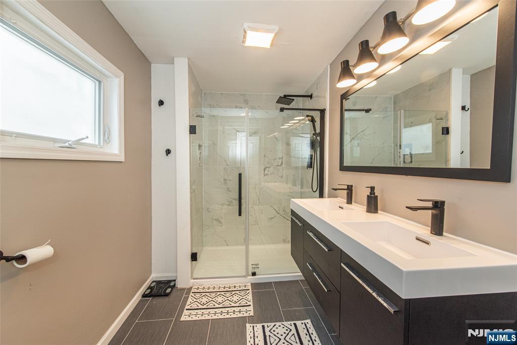 204 East Lindsley Road Cedar Grove, NJ 07009 - Photo 10 of 24