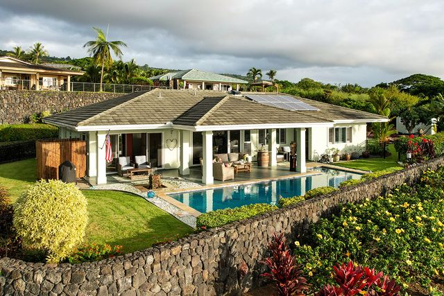 $1,900,000 | 75-5614-l Hienaloli Road, Kailua-Kona, HI 96740