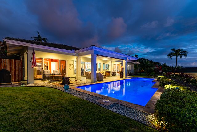 $1,900,000 | 75-5614-l Hienaloli Road, Kailua-Kona, HI 96740