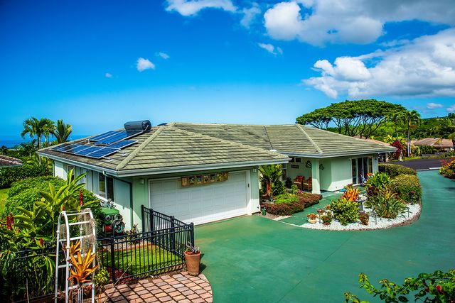 $1,900,000 | 75-5614-l Hienaloli Road, Kailua-Kona, HI 96740