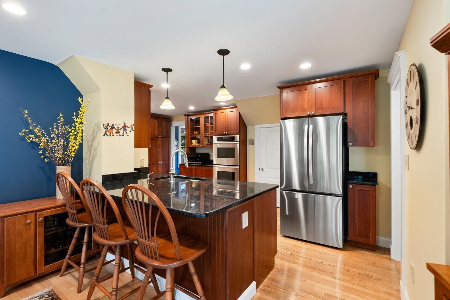 216 Bellevue Road Watertown, MA 02472 - Photo 12 of 42 Gallery Image 12