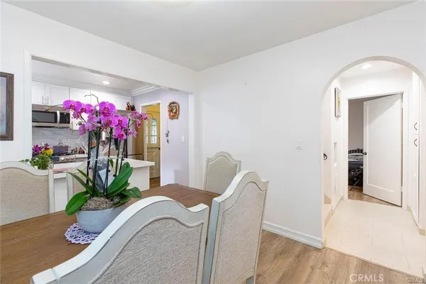 $5,550 | 2313 Hollister Terrace, Glendale, CA 91206