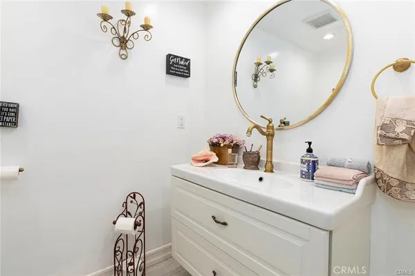 $5,550 | 2313 Hollister Terrace, Glendale, CA 91206
