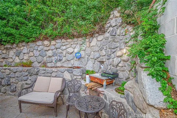 $5,550 | 2313 Hollister Terrace, Glendale, CA 91206