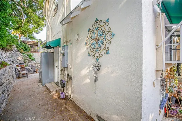 $5,550 | 2313 Hollister Terrace, Glendale, CA 91206