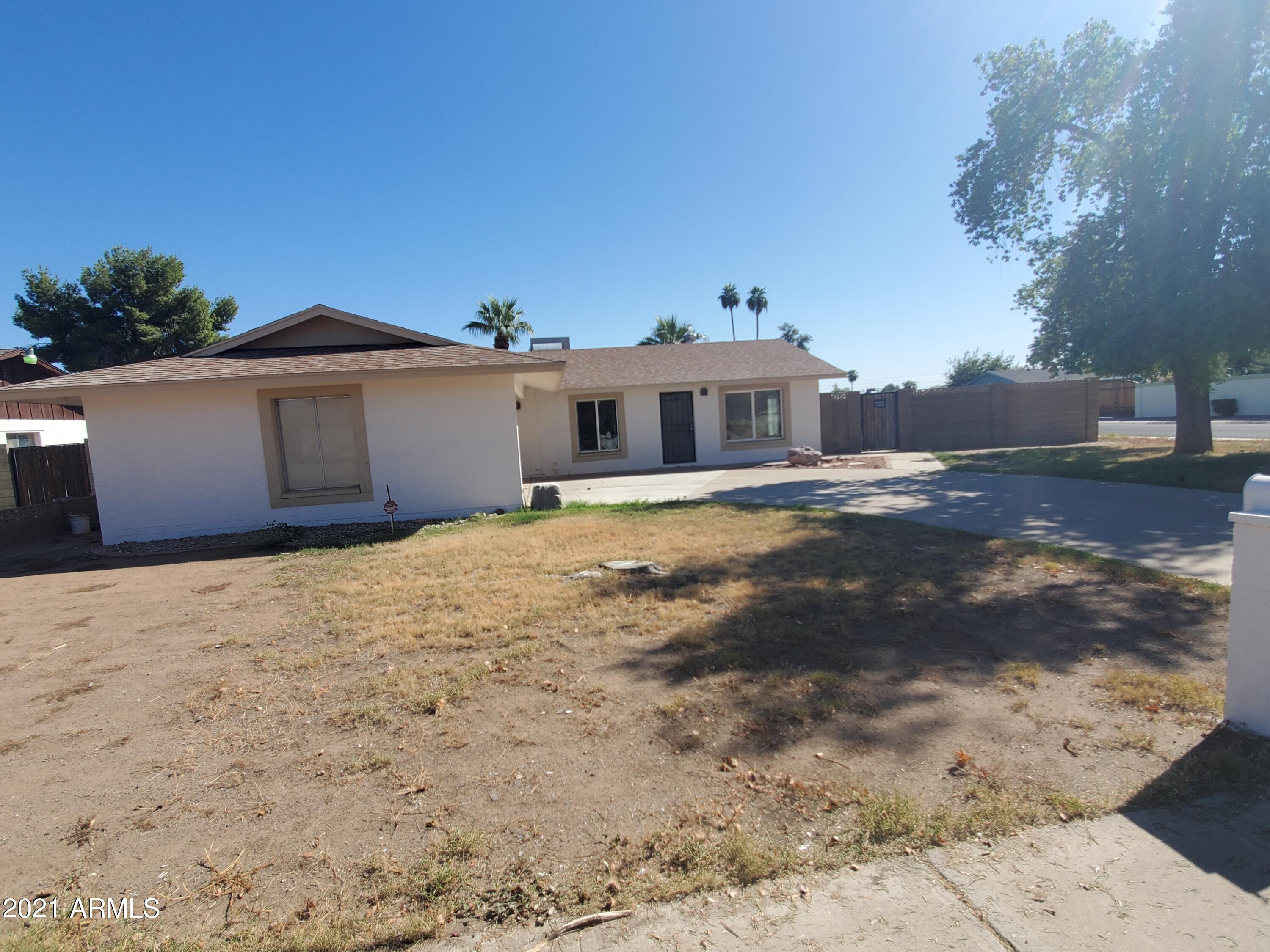 3757 West Redfield Road Phoenix, AZ 85053 - Photo 3 of 25 20211013_140127