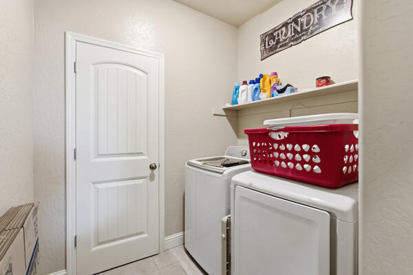 1150 Fire Fall Avenue Lemoore, CA 93245 - Photo 21 of 34 FIREFALL LAUNDRY