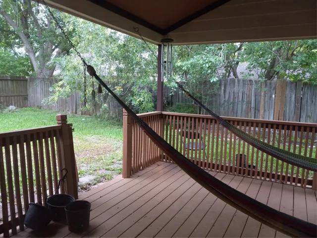 $1,800 | 15618 Camino Del Sol Drive, Houston, TX 77083