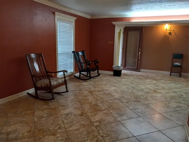 a view of livingroom with furniture