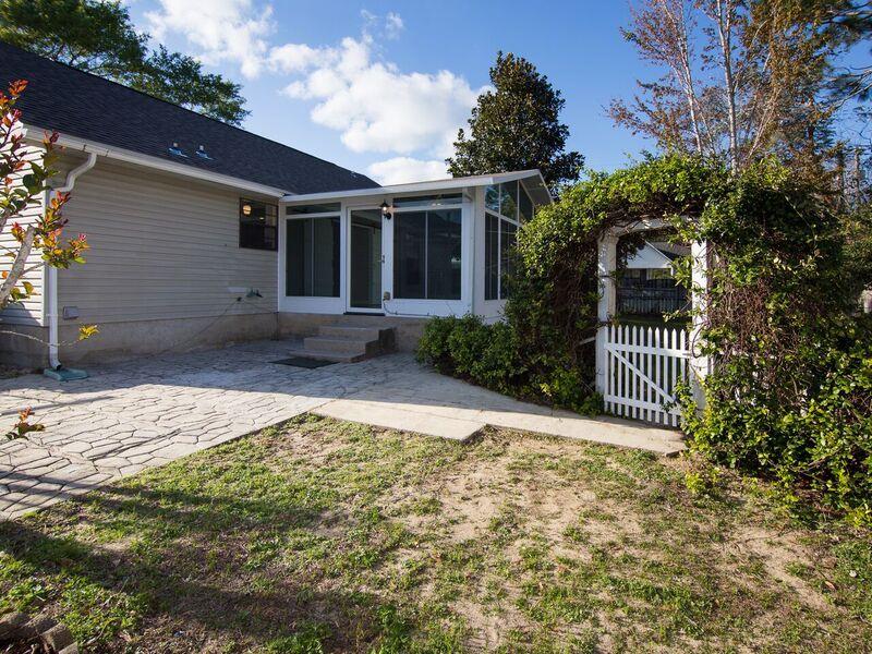 420 Oak Place Crestview, FL 32539 - Photo 29 of 32 Gallery Image 29