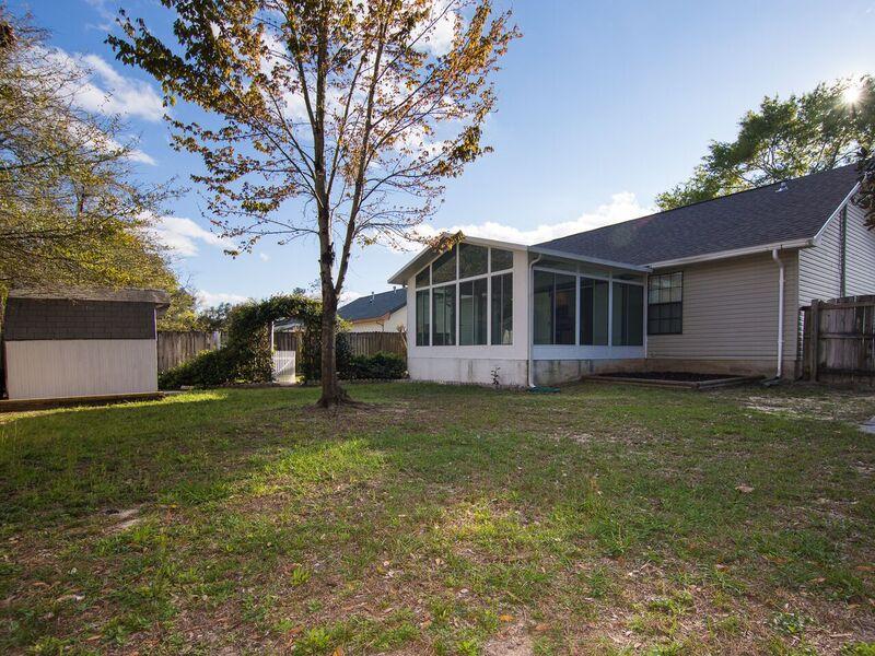 420 Oak Place Crestview, FL 32539 - Photo 32 of 32 Gallery Image 32