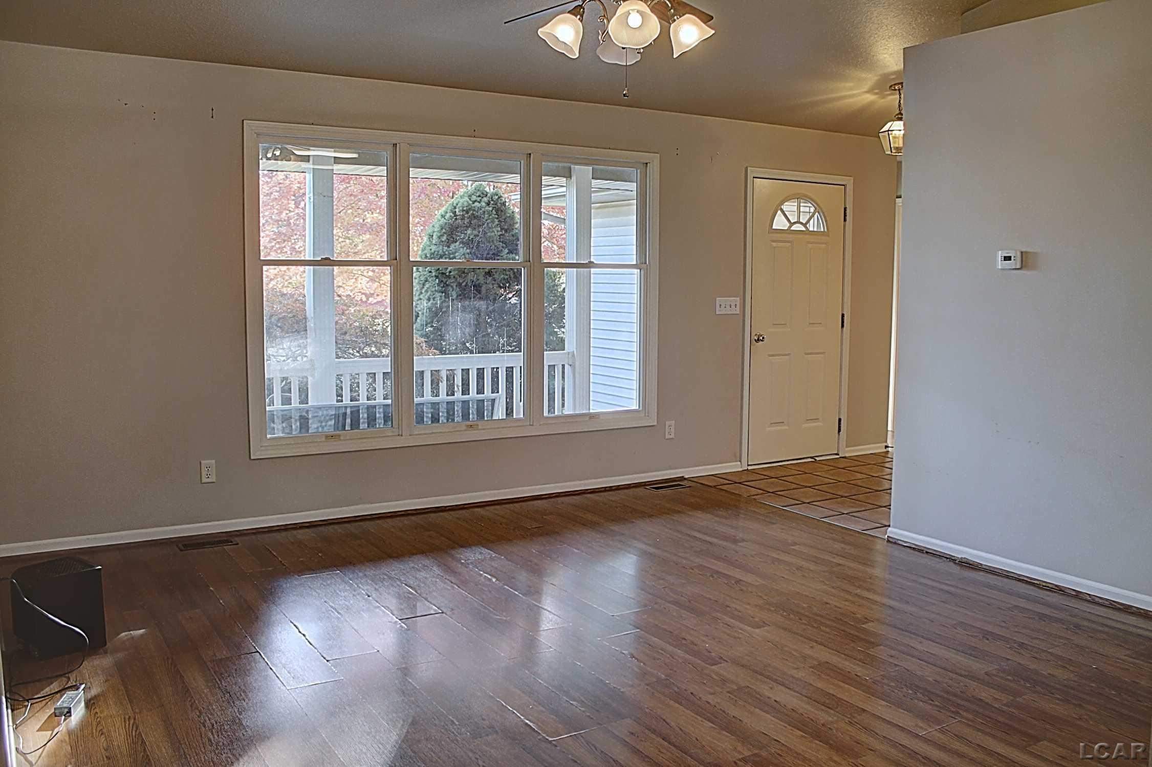 3166 Cobblestone Ridge Tecumseh, MI 49286 - Photo 2 of 37 50158978-a14be0a7-b742-4037-9096-91f5dcb413f5.JPG