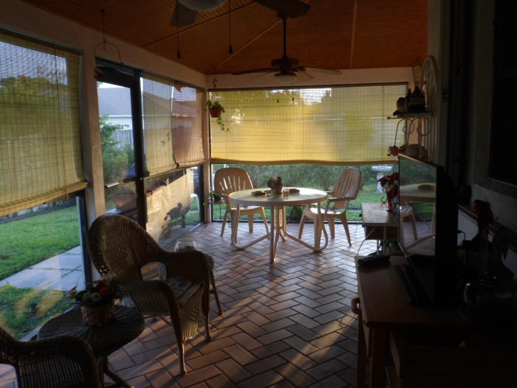 6262 Adams Street Jupiter, FL 33458 - Photo 14 of 15 014