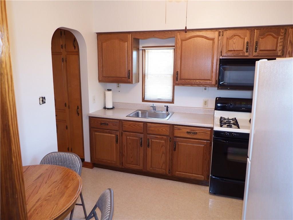 9 Herbst Road Coraopolis, PA 15108 - Photo 14 of 25 Gallery Image 14