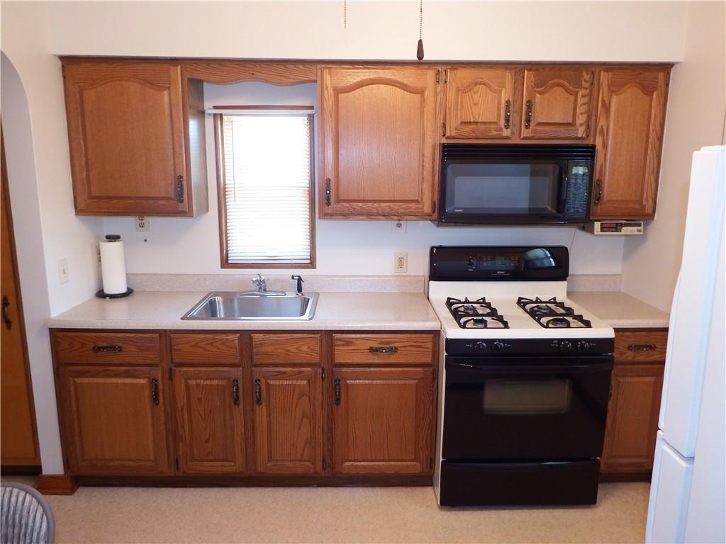 9 Herbst Road Coraopolis, PA 15108 - Photo 15 of 25 Gallery Image 15