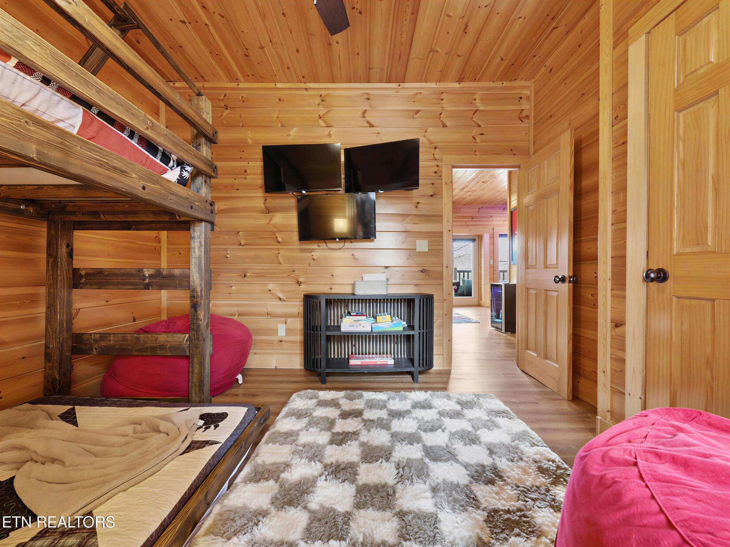 1723 Summit View Way Sevierville, TN 37862 - Photo 38 of 58 32_47