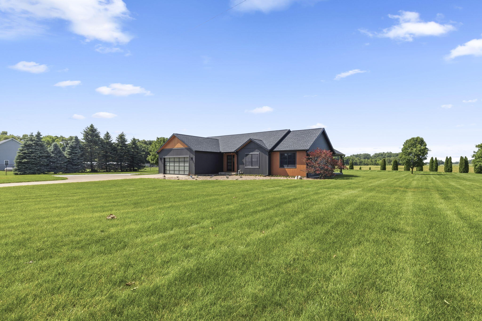20872 State Line Road Edwardsburg, MI 49112 - Photo 36 of 46 27-web-or-mls-986A6504