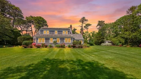 $2,995,000 | 8 Skinequit Lane, Harwich, MA 02661