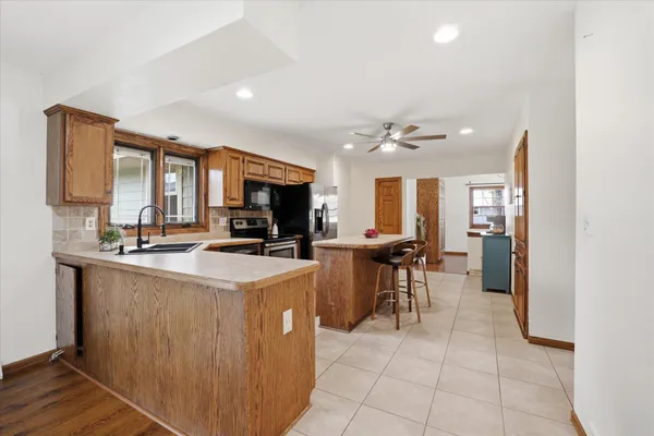 $444,900 | 1170 Saratoga Parkway, Oconomowoc, WI 53066
