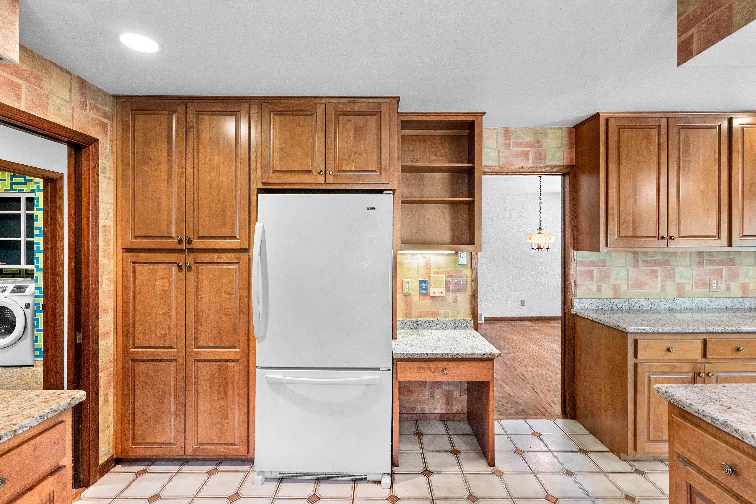 200 Lake Road Menasha, WI 54952 - Photo 22 of 87