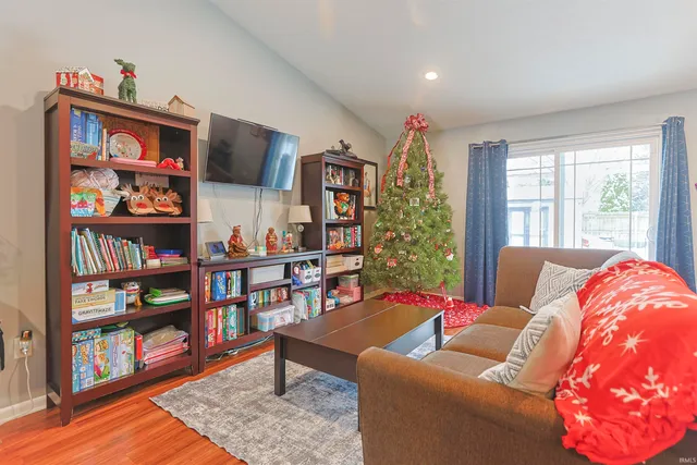 $259,900 | 813 Lovechio Drive, Mishawaka, IN 46544