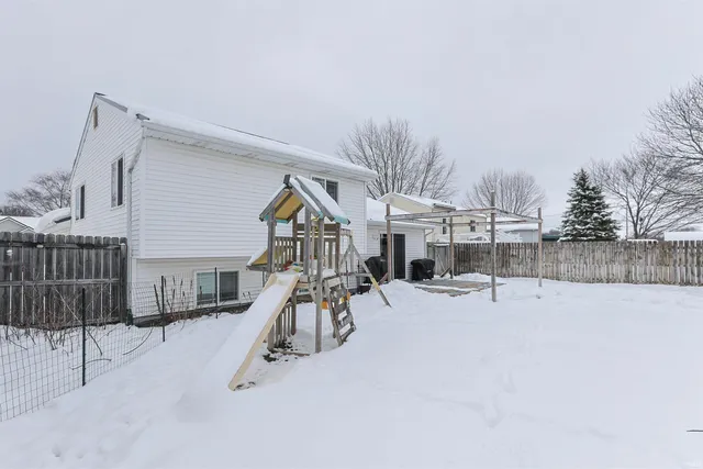 $259,900 | 813 Lovechio Drive, Mishawaka, IN 46544