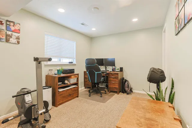 $259,900 | 813 Lovechio Drive, Mishawaka, IN 46544