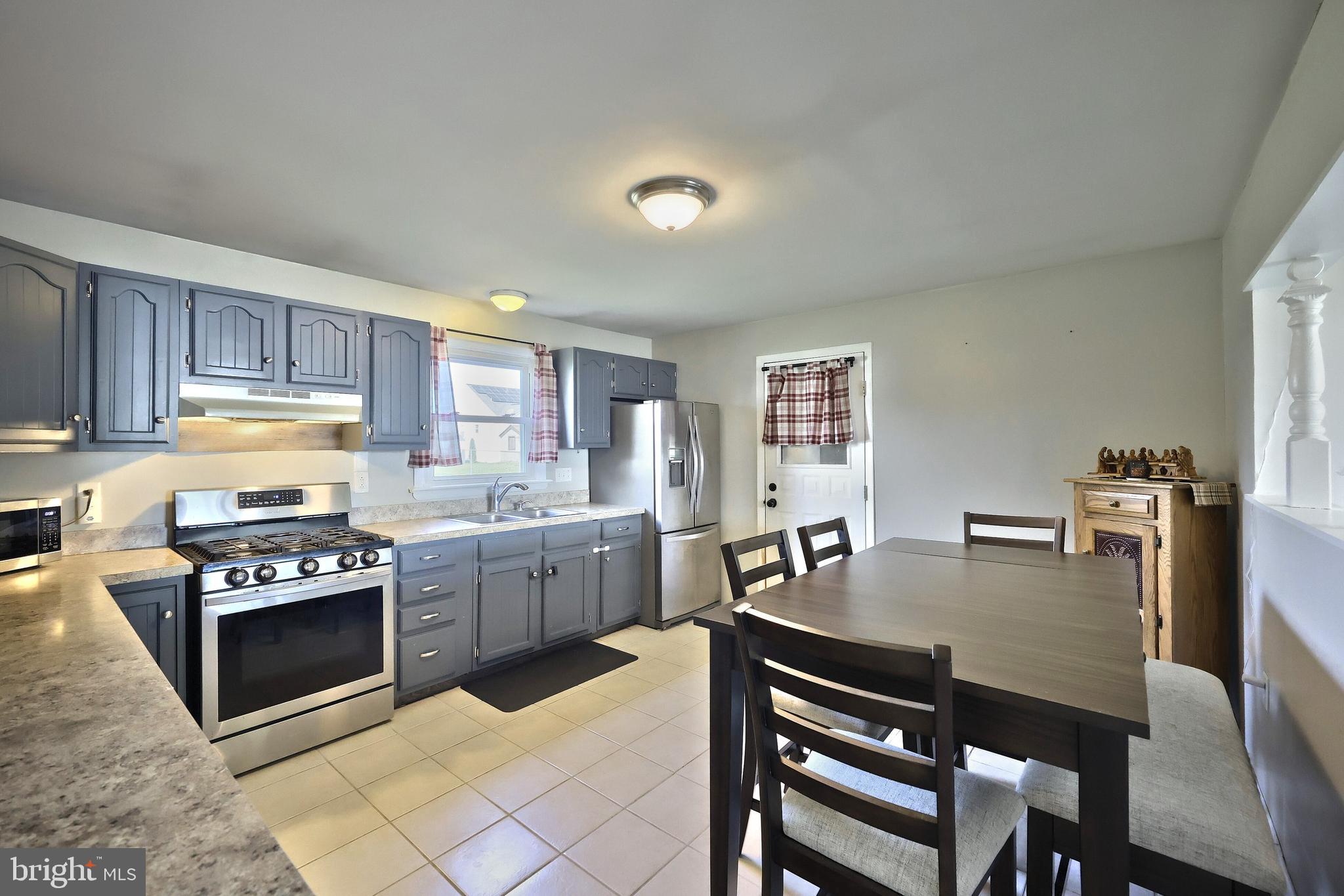 2824 Oakland Road Dover, PA 17315 - Photo 16 of 29 Gallery Image 16