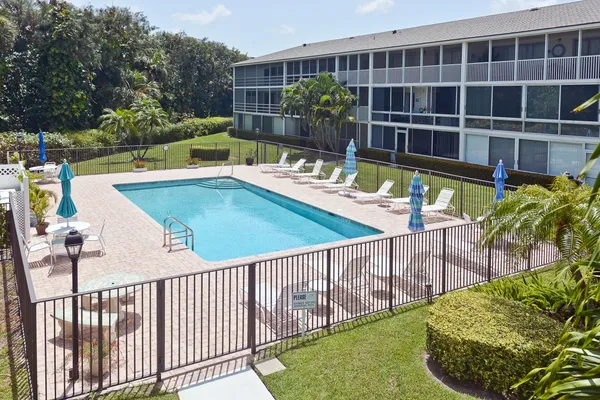 $5,500 | 50 Celestial Way, Unit 8E, Juno Beach, FL 33408