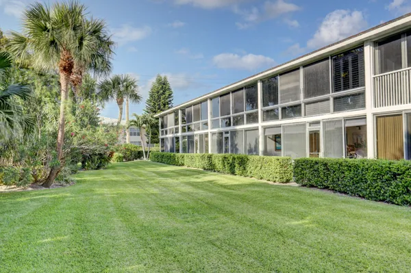 $5,500 | 50 Celestial Way, Unit 8E, Juno Beach, FL 33408