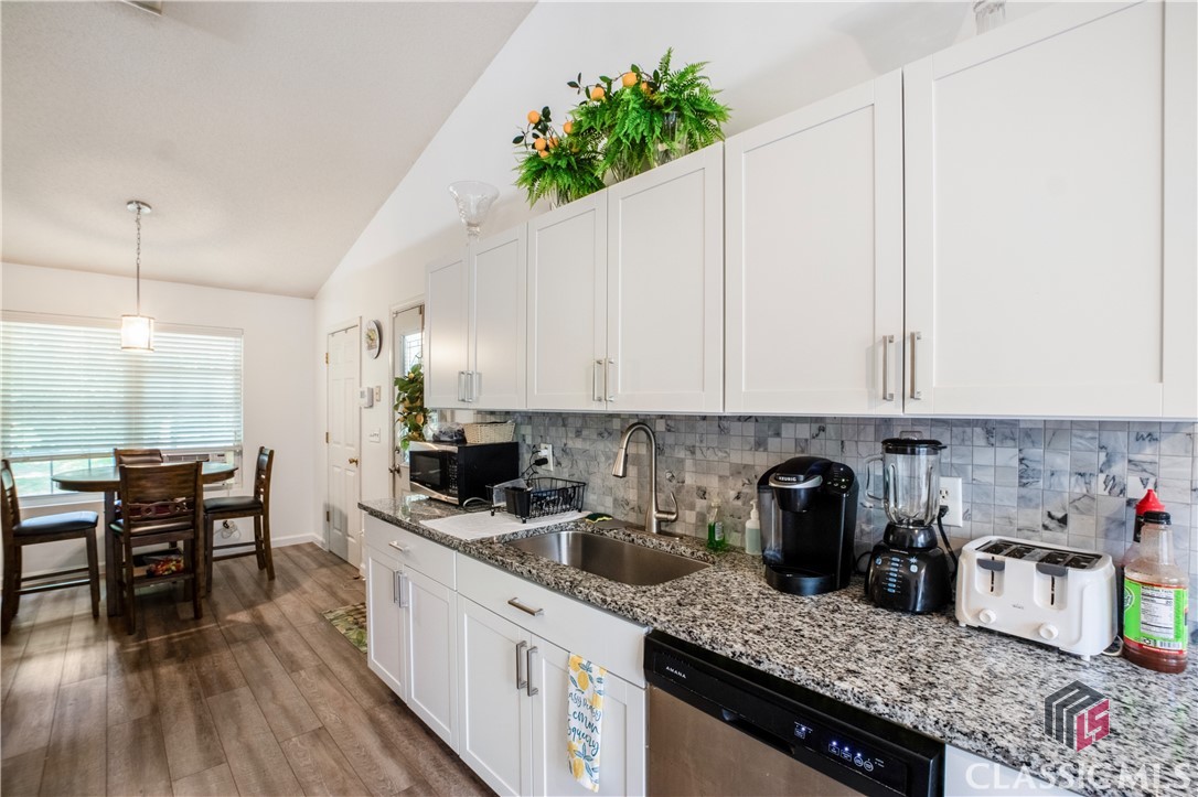 2965 Smokey Road Athens, GA 30601 - Photo 20 of 43 Kitchen