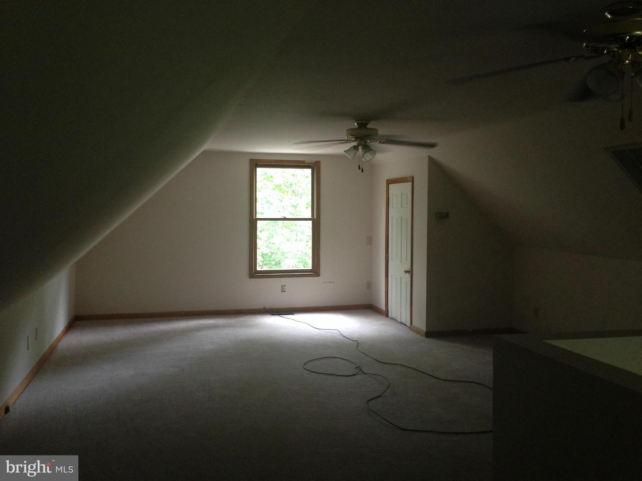 975 Shore Acres Road Arnold, MD 21012 - Photo 14 of 17 Finished Attic