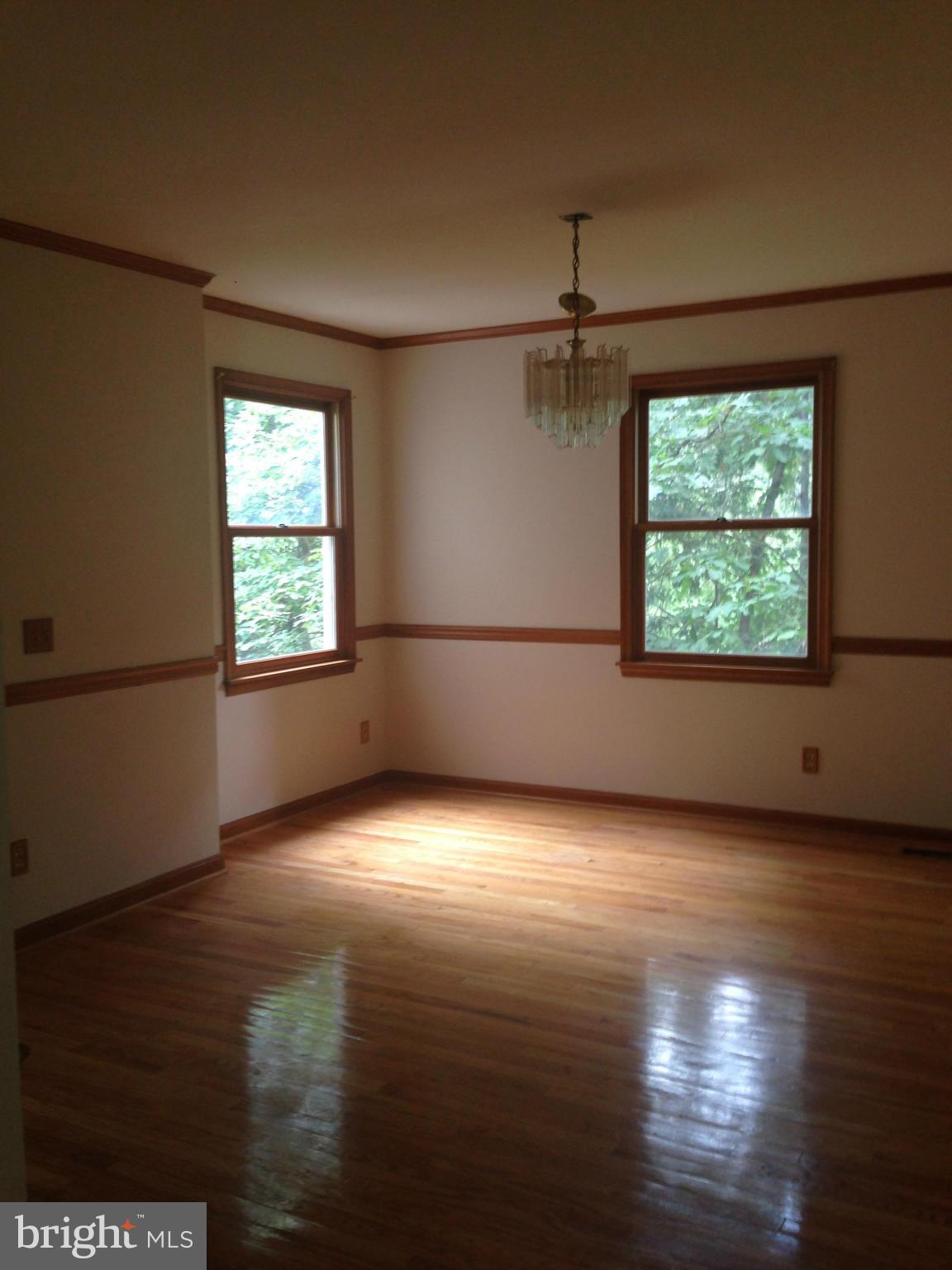 975 Shore Acres Road Arnold, MD 21012 - Photo 6 of 17 Dining Room