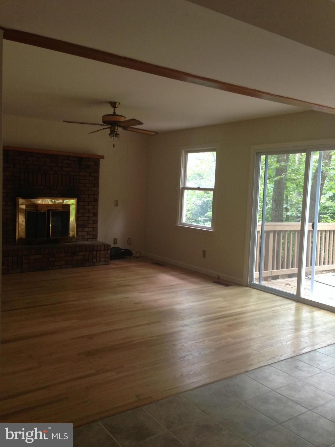975 Shore Acres Road Arnold, MD 21012 - Photo 8 of 17 Family Room